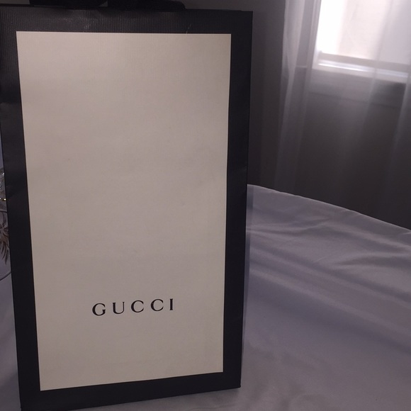 Gucci Gift Bag - Picture 6 of 7